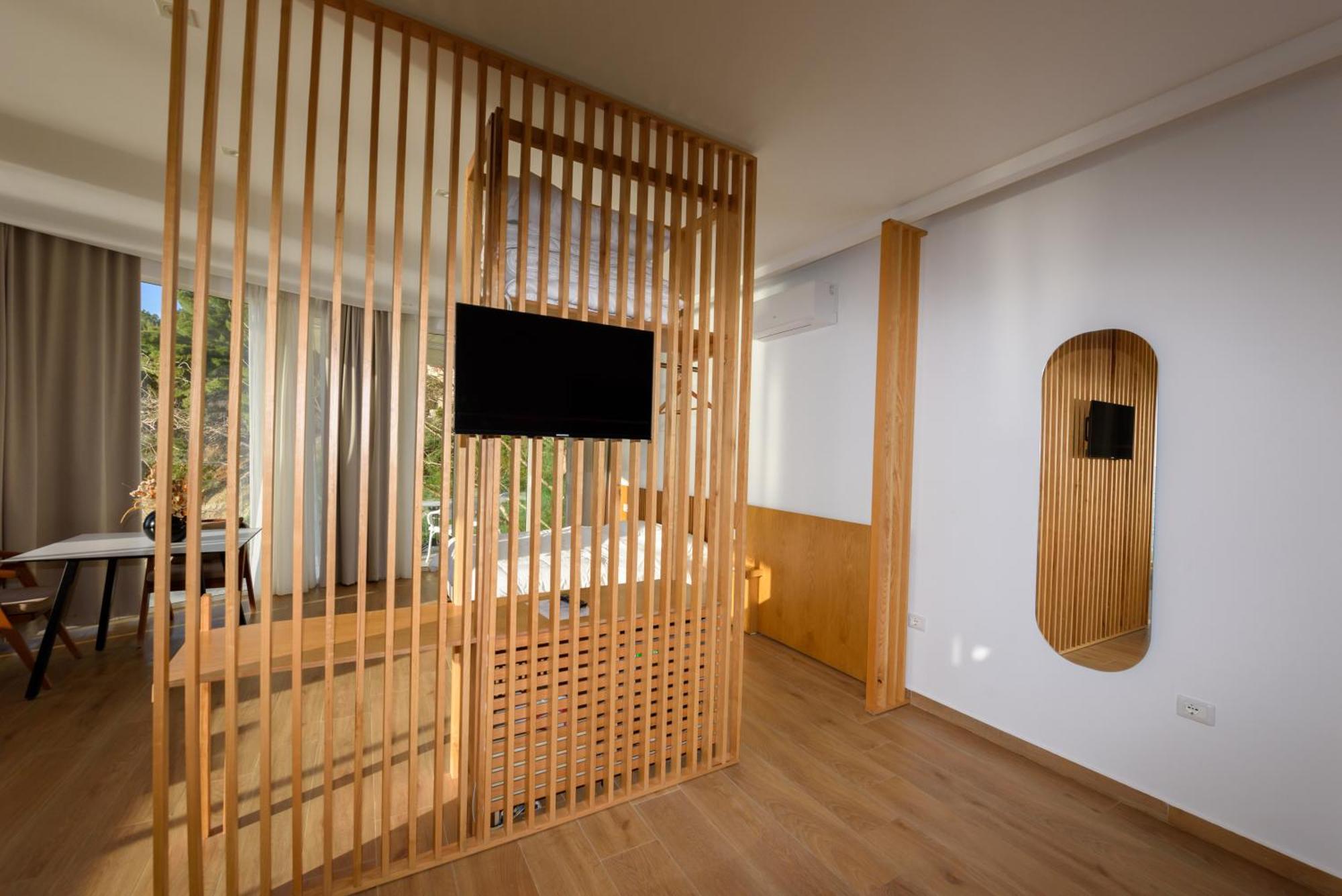 Hotel Nimfa Kanine エクステリア 写真